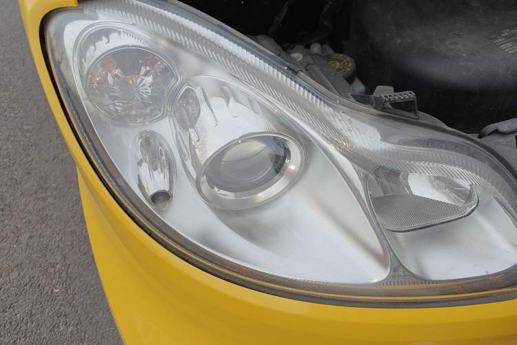 Used smart fortwo 2012 1.0 MHD Hardtop Comfort Edition Right Front Headlight