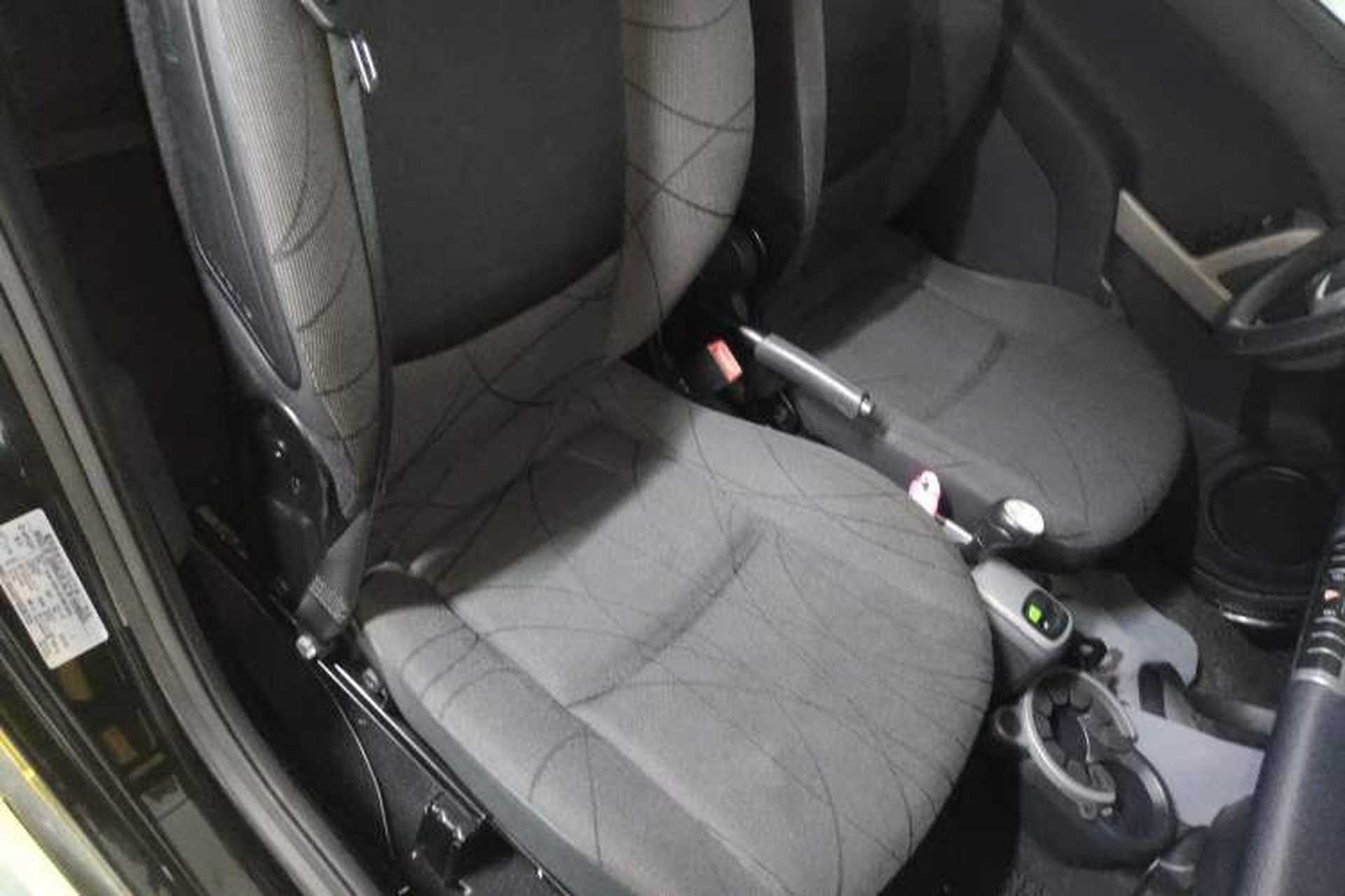 Used smart fortwo 2012 1.0 MHD Hardtop Passion Edition Right Front Seat