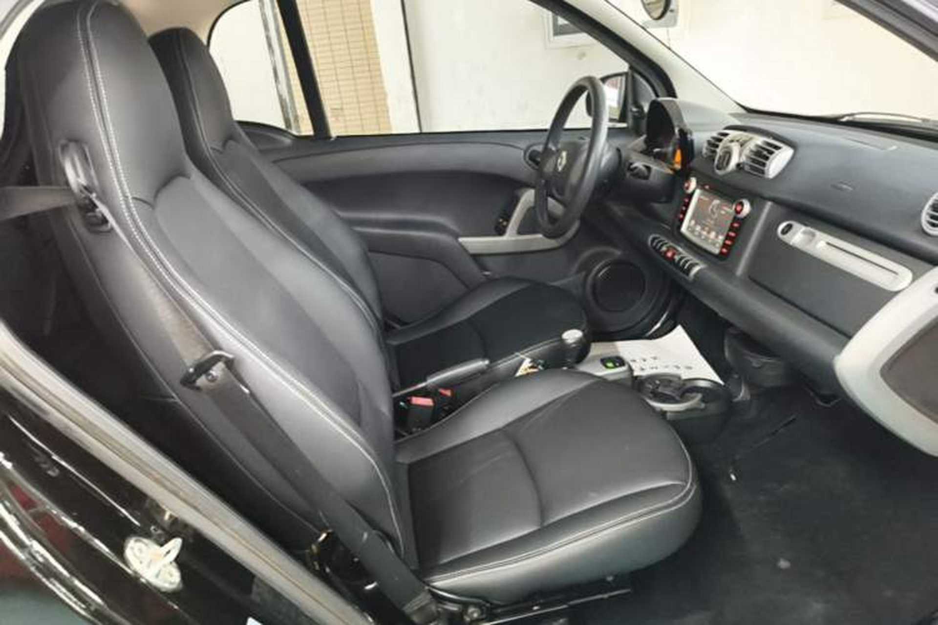 Used smart fortwo 2012 1.0 MHD Hardtop Standard Edition Right Front Seat