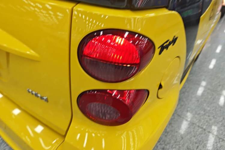 Used smart fortwo 2012 1.0 MHD Hardtop Comfort Edition Right Rear Taillight