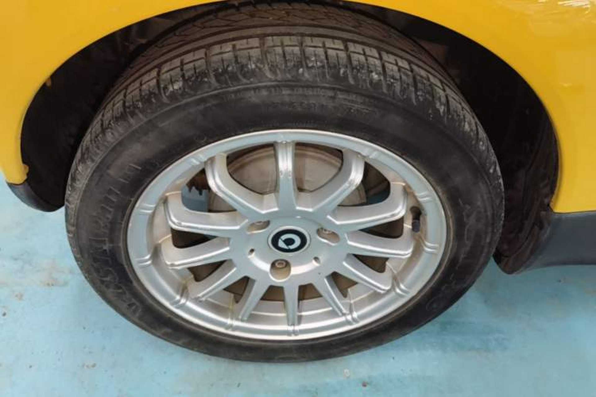 Used smart fortwo 2012 1.0 MHD Hardtop Standard Edition Right Rear Wheel Hub