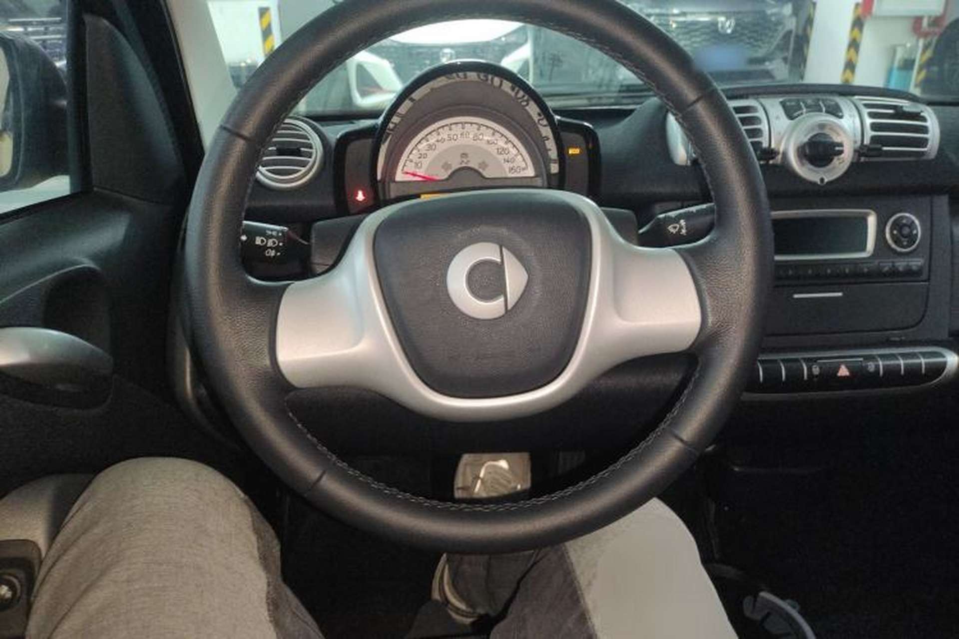 Used smart fortwo 2012 1.0 MHD Hardtop Passion Edition Steering Wheel