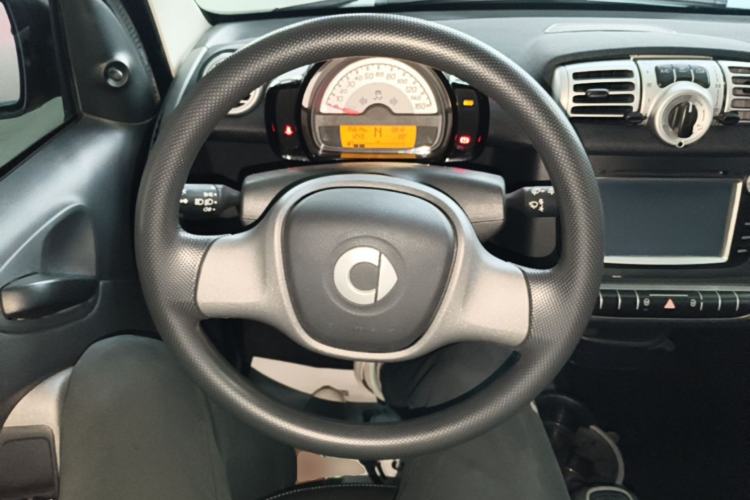 Used smart fortwo 2012 1.0 MHD Hardtop Standard Edition Steering Wheel