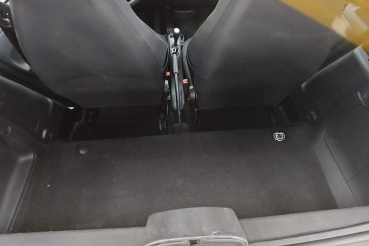 Used smart fortwo 2012 1.0 MHD Hardtop Comfort Edition Trunk