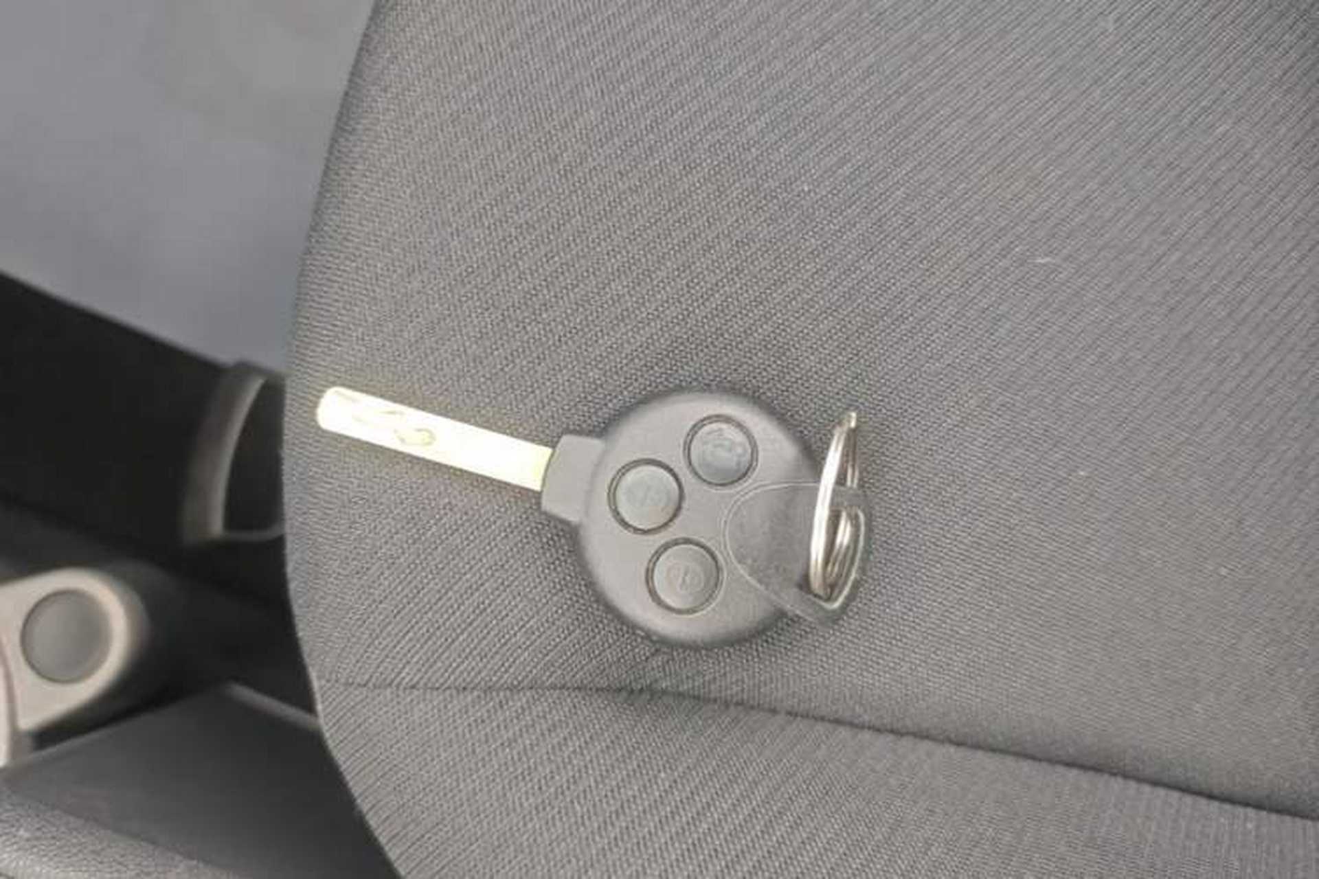 Used smart fortwo 2012 1.0 MHD Hardtop Comfort Edition Vehicle Key