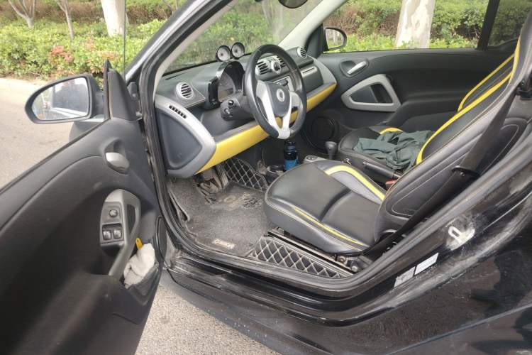 Used smart fortwo 2013 1.0T Convertible City Ranger Special Edition Driver Seat
