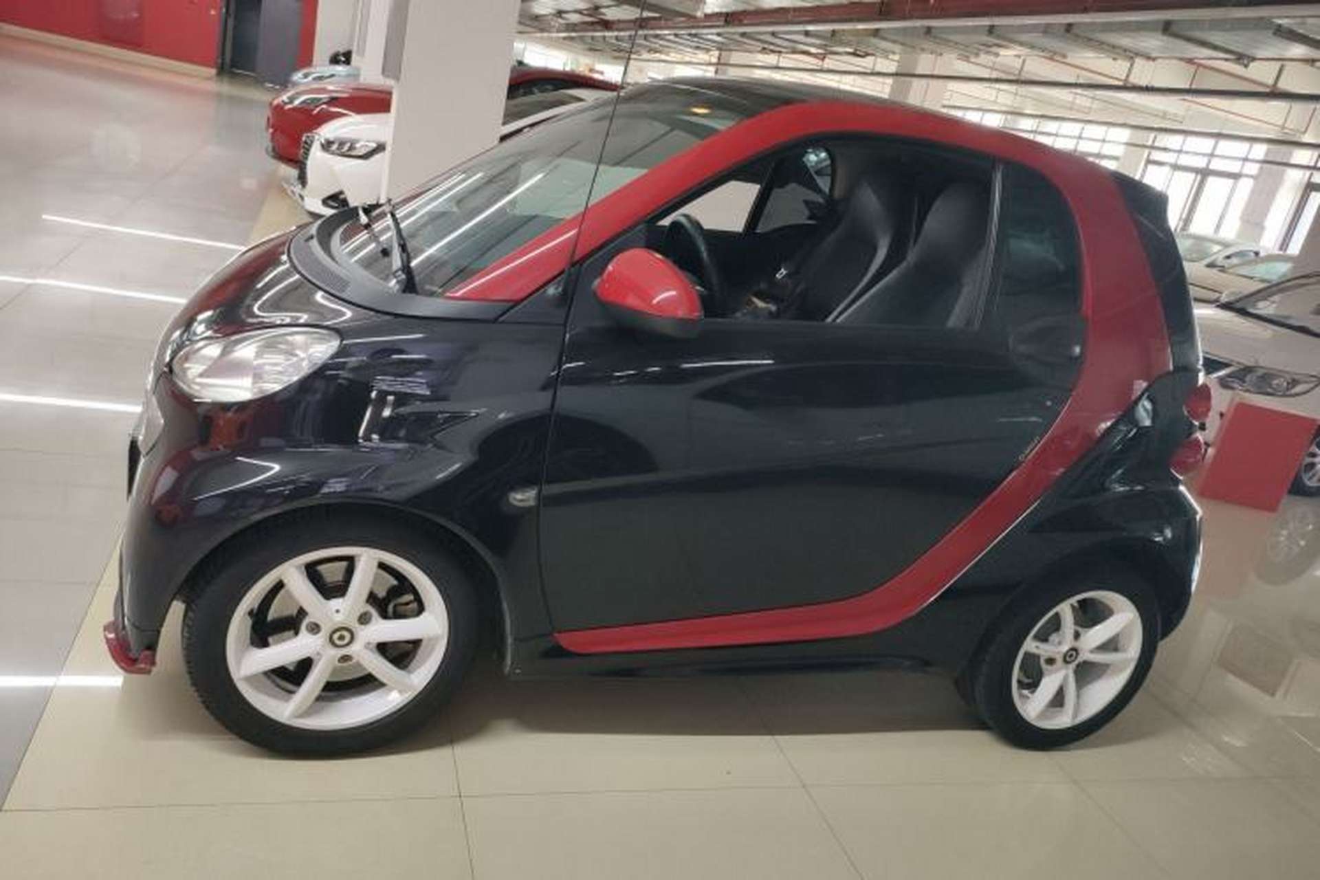 Used smart fortwo 2013 1.0T Hardtop Passion Edition Exterior 3