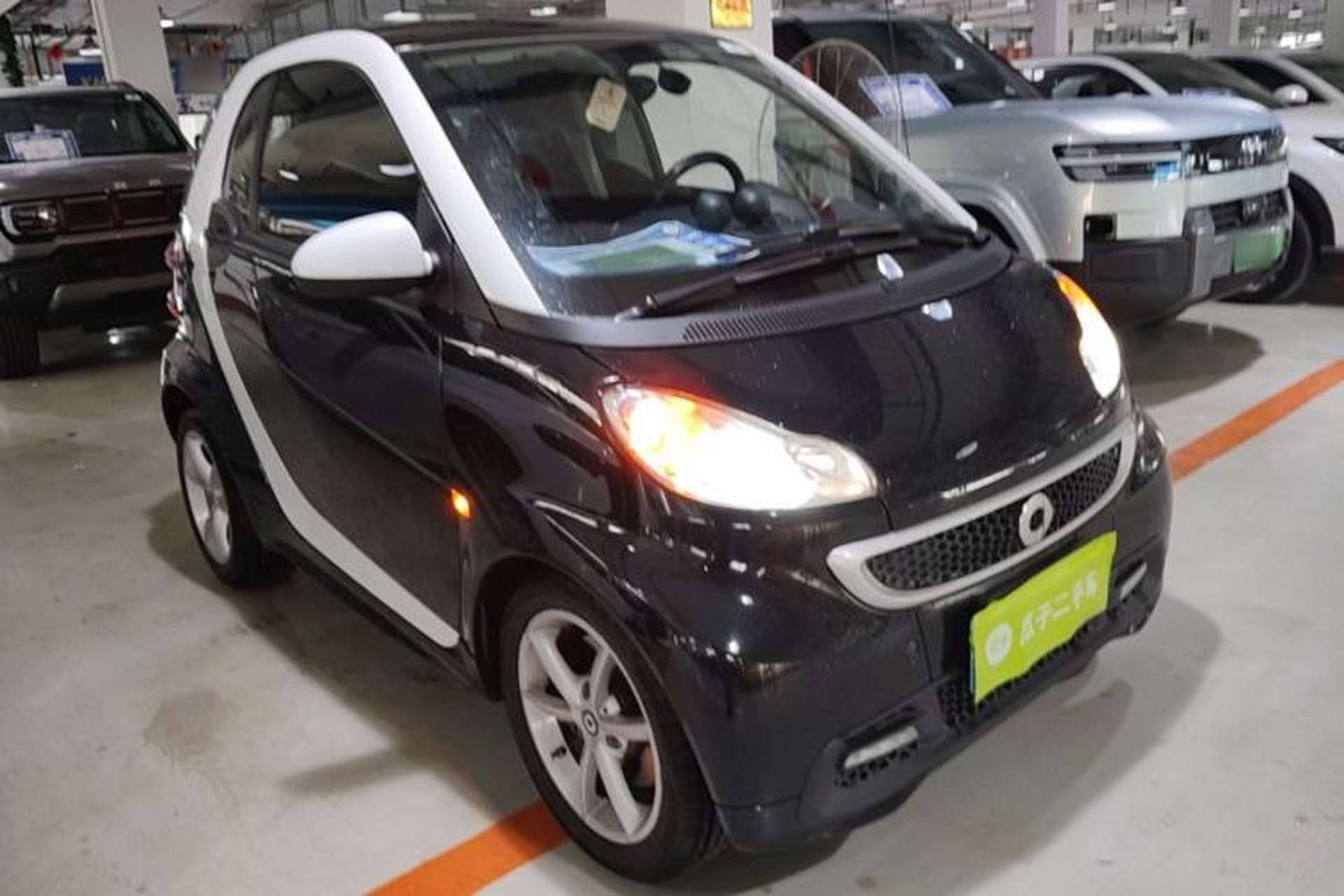 Used smart fortwo 2013 1.0T Hardtop Passion Edition Front Right 45 Deg