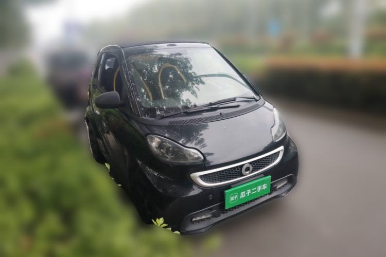 Used smart fortwo 2013 1.0T Convertible City Ranger Special Edition Front Right 45 Deg