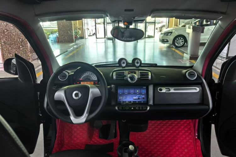 Used smart fortwo 2013 1.0T Hardtop Passion Edition Interior 2