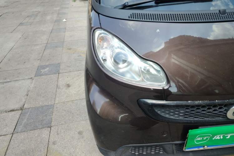 Used smart fortwo 2013 1.0 MHD New Year Special Edition Right Front Headlight