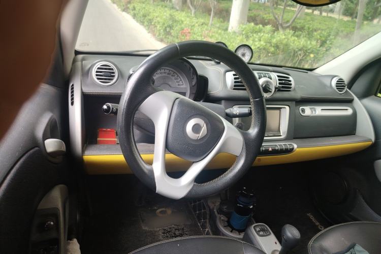 Used smart fortwo 2013 1.0T Convertible City Ranger Special Edition Steering Wheel
