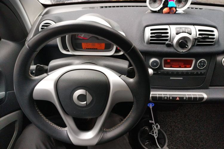 Used smart fortwo 2013 1.0T Hardtop Ice Cool Special Edition Audio And AC Panel