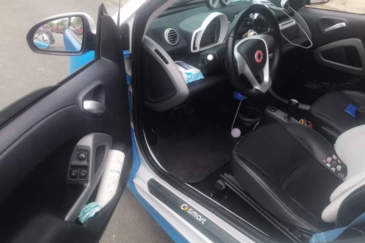Used smart fortwo 2013 1.0T Convertible Passion Edition Driver Seat