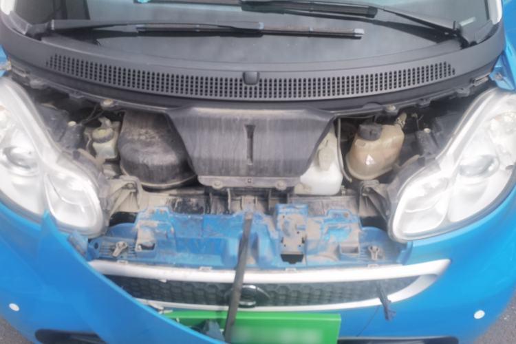Used smart fortwo 2013 1.0T Convertible Passion Edition Engine Bay