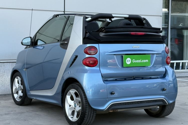 Used smart fortwo 2013 1.0T Convertible Passion Edition Exterior 4