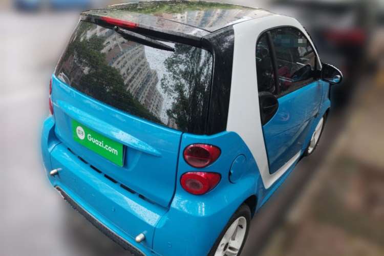 Used smart fortwo 2013 1.0T Hardtop Ice Cool Special Edition Exterior 5