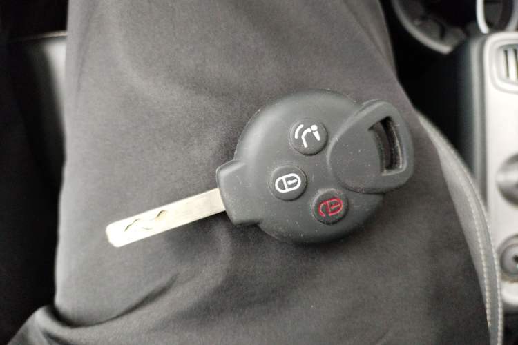 Used smart fortwo 2013 1.0T Hardtop Ice Cool Special Edition Interior 1