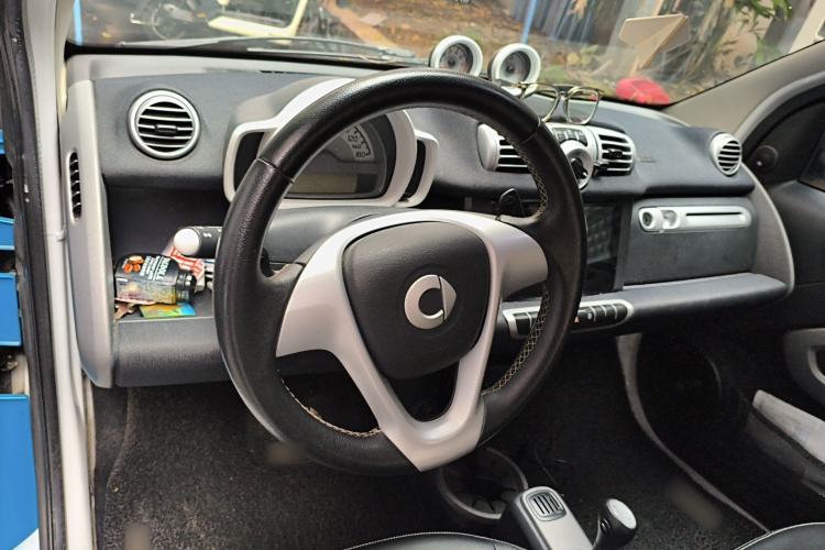 Used smart fortwo 2013 1.0T Hardtop Ice Cool Special Edition Steering Wheel