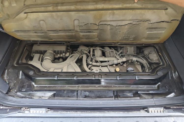 Used smart fortwo 2013 1.0 MHD Hardtop Chocolate Special Edition Engine Bay