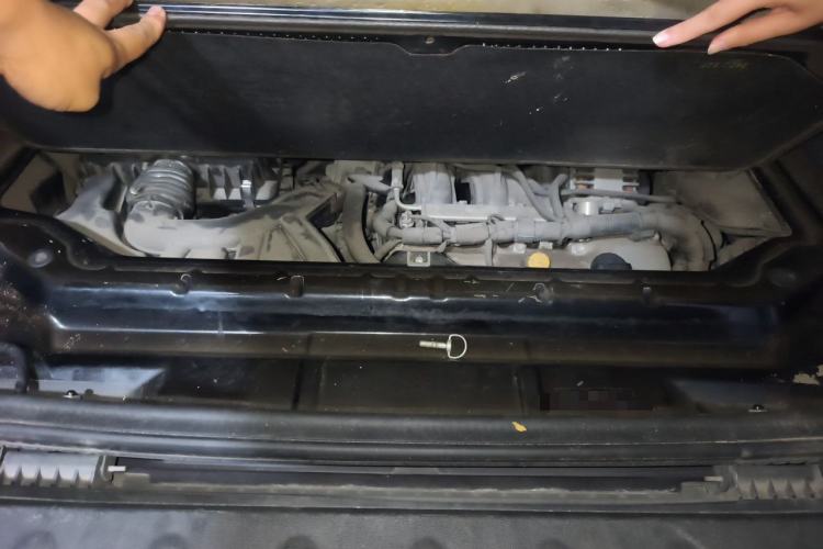 Used smart fortwo 2013 1.0 MHD Hardtop Chocolate Special Edition Engine Bay