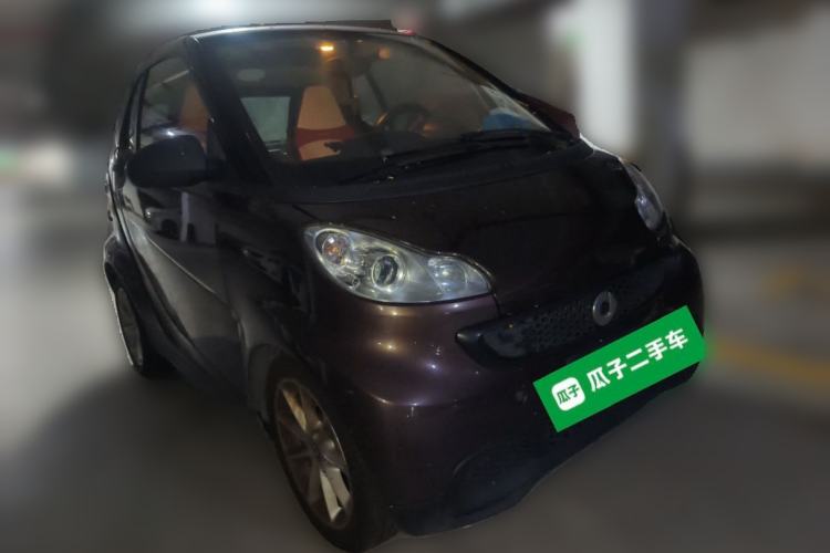 Used smart fortwo 2013 1.0 MHD Hardtop Chocolate Special Edition Front Right 45 Deg