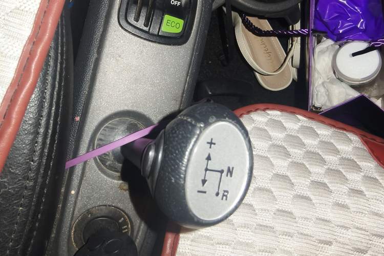 Used smart fortwo 2013 1.0 MHD Hardtop Chocolate Special Edition Gear Lever