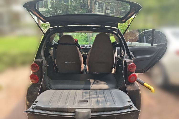 Used smart fortwo 2013 1.0 MHD Hardtop Chocolate Special Edition Trunk