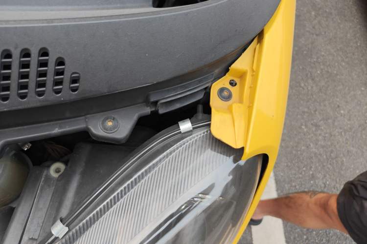 Used smart fortwo 2013 1.0 MHD Hardtop City Ranger Special Edition Engine Bay Left