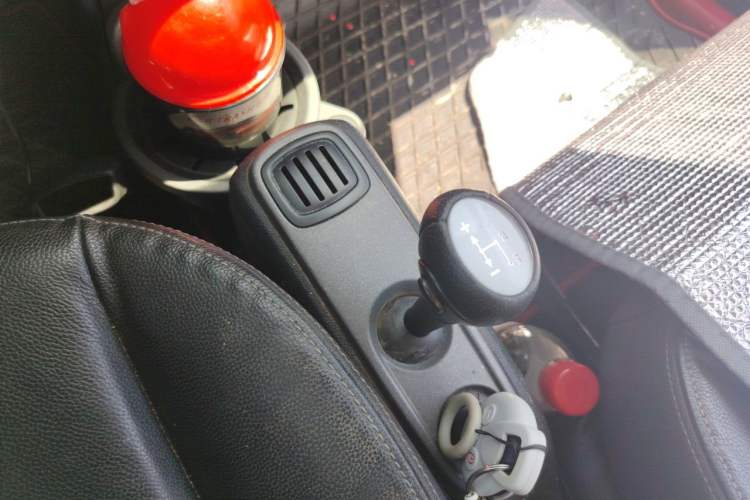 Used smart fortwo 2013 1.0T Hardtop Passion Edition Gear Lever