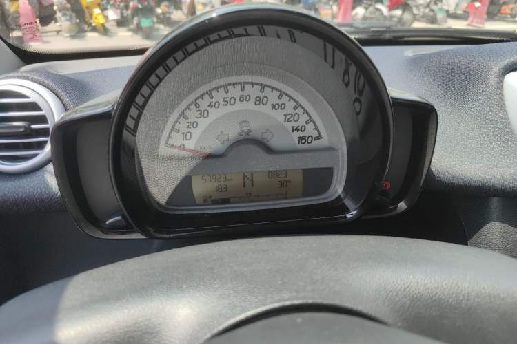 Used smart fortwo 2013 1.0 MHD Hardtop Chocolate Special Edition Instrument Cluster