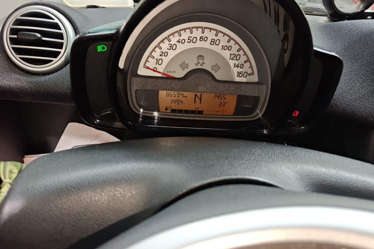 Used smart fortwo 2013 1.0T Hardtop Passion Edition Instrument Cluster