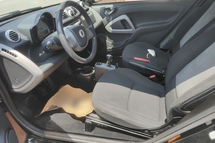 Used smart fortwo 2013 1.0 MHD Hardtop Chocolate Special Edition Left Front Seat