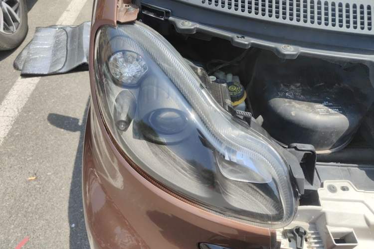 Used smart fortwo 2013 1.0 MHD Hardtop Chocolate Special Edition Right Front Headlight