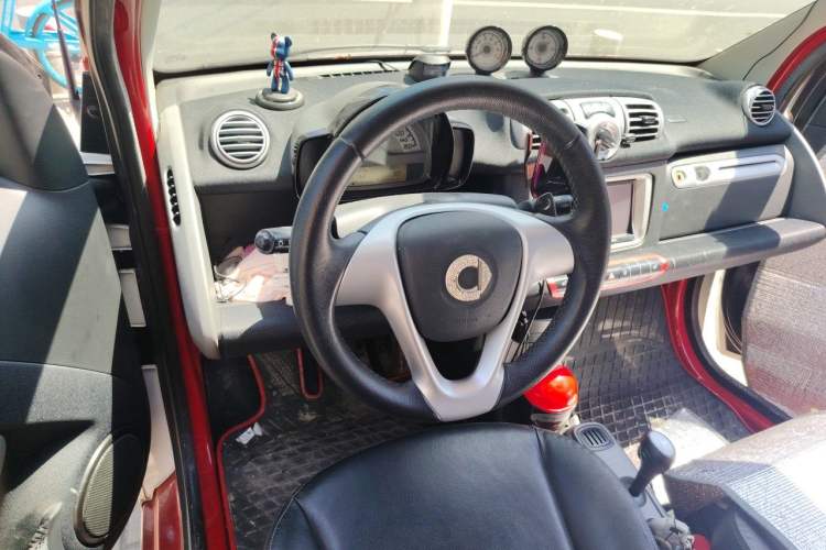 Used smart fortwo 2013 1.0T Hardtop Passion Edition Steering Wheel