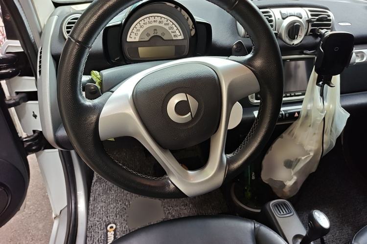 Used smart fortwo 2013 1.0T Hardtop Passion Edition Steering Wheel