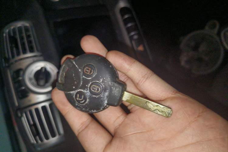 Used smart fortwo 2013 1.0T Hardtop City Ranger Special Edition Vehicle Key