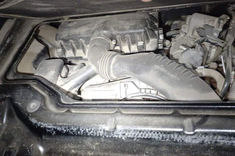Used smart fortwo 2013 1.0T Hardtop Passion Edition Engine Bay Right