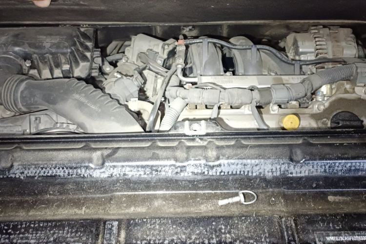 Used smart fortwo 2013 1.0T Hardtop Passion Edition Engine Bay