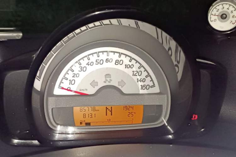 Used smart fortwo 2013 1.0T Hardtop Passion Edition Instrument Cluster