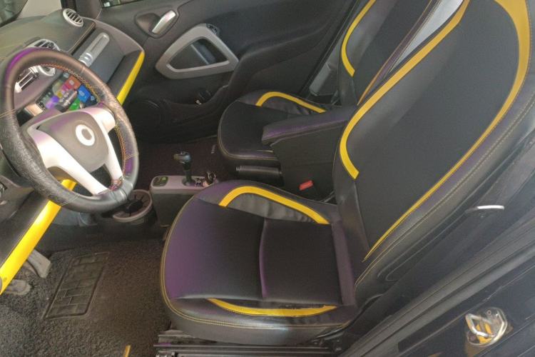 Used smart fortwo 2013 1.0 MHD Hardtop City Ranger Special Edition Left Front Seat
