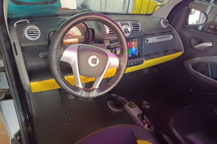 Used smart fortwo 2013 1.0 MHD Hardtop City Ranger Special Edition Steering Wheel