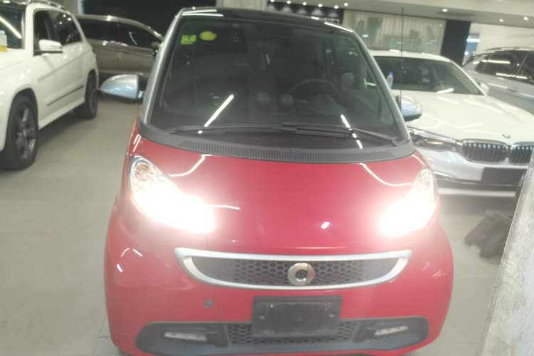 Used smart fortwo 2013 1.0T Hardtop Passion Edition Exterior 1