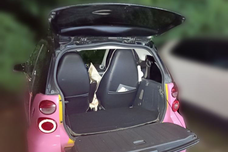 Used smart fortwo 2013 1.0T Hardtop Passion Edition Trunk
