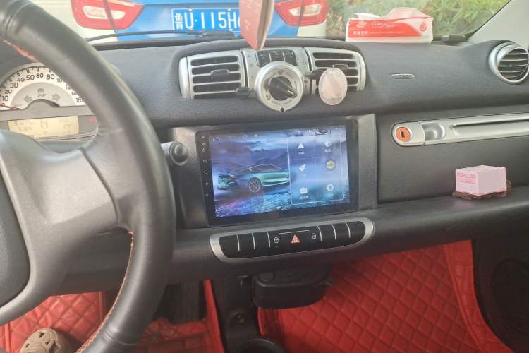 Used smart fortwo 2013 1.0 MHD New Year Special Edition Audio And AC Panel