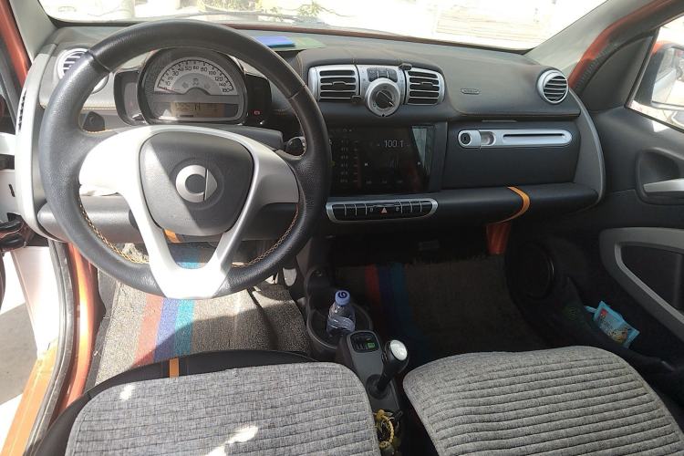 Used smart fortwo 2013 1.0T Hardtop City Ranger Special Edition Center Console