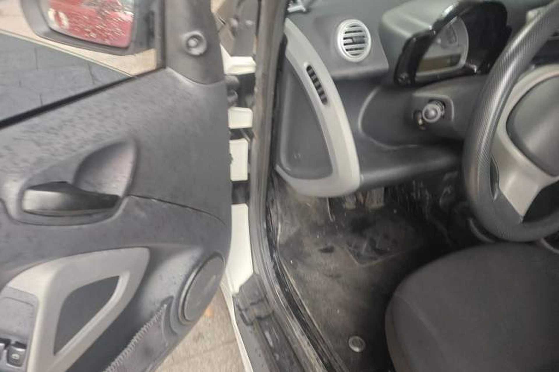Used smart fortwo 2013 1.0 MHD New Year Special Edition Driver Seat