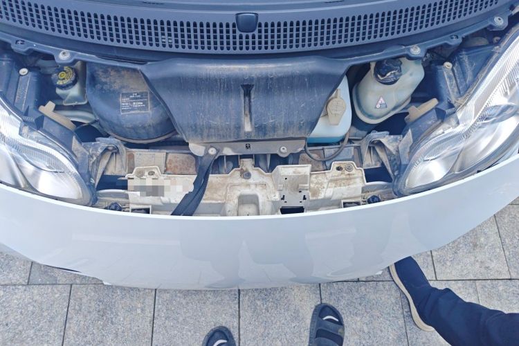 Used smart fortwo 2013 1.0T Hardtop Passion Edition Engine Bay
