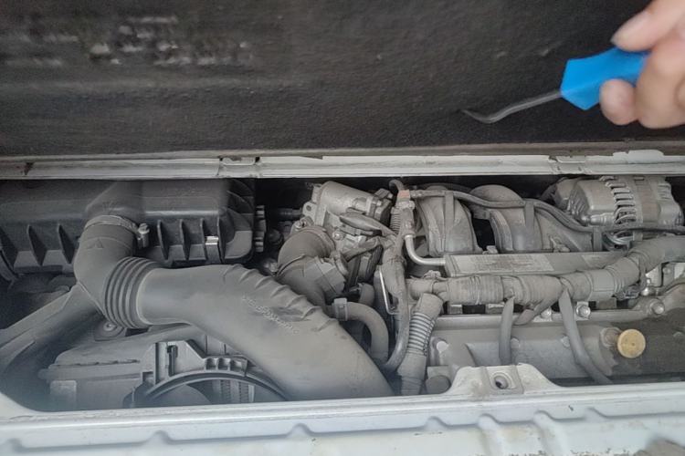Used smart fortwo 2013 1.0T Convertible Passion Edition Engine Bay