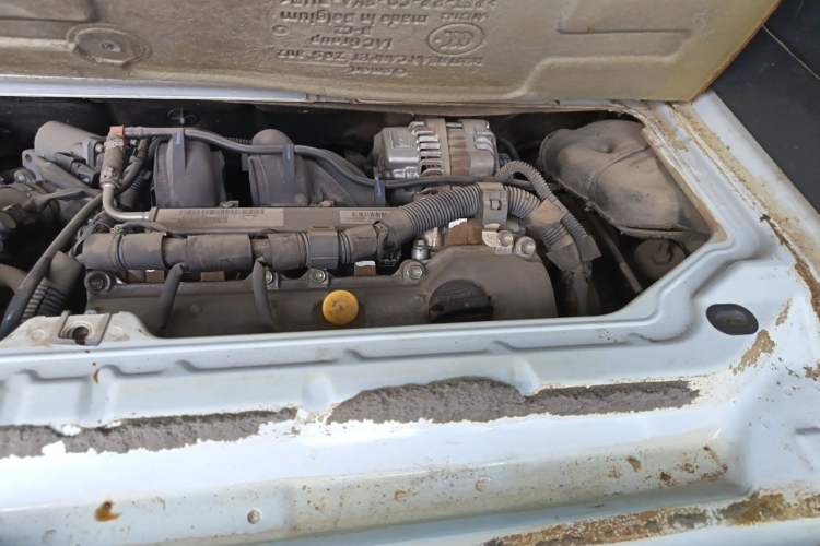 Used smart fortwo 2013 1.0T Hardtop Passion Edition Engine Bay Left